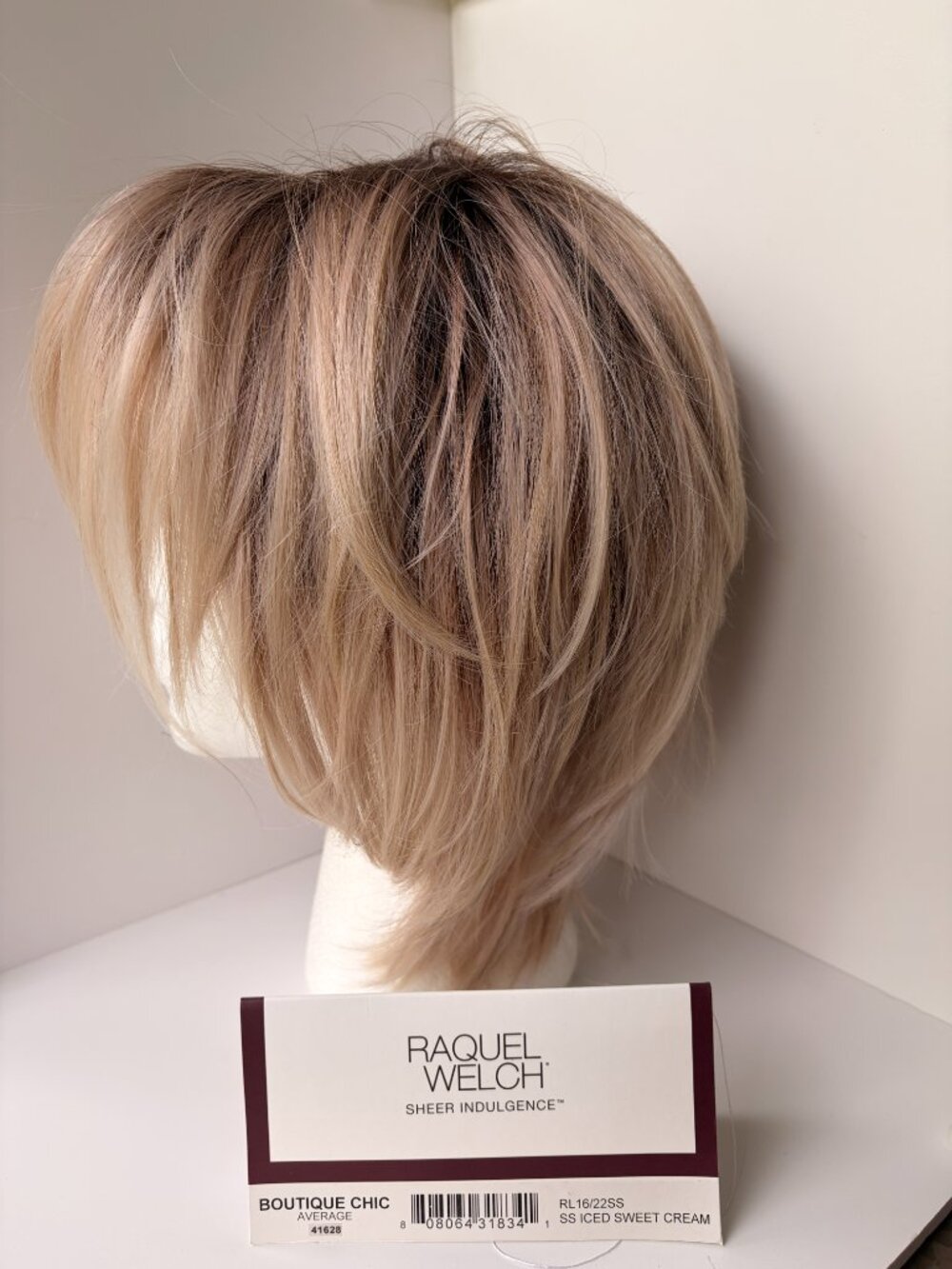 NWT Raquel Welch BOUTIQUE CHIC, RL16/22SS, LF, Avg Cap Synthetic Wig - Picture 5 of 13